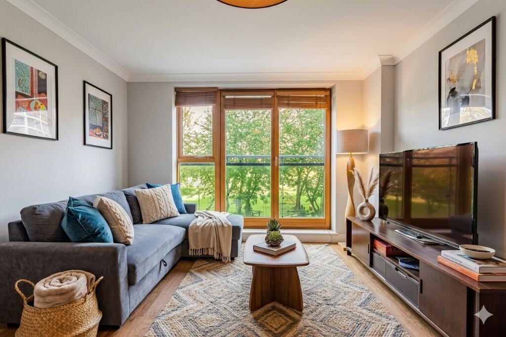 Main image of property: Southgate Road, London, N1