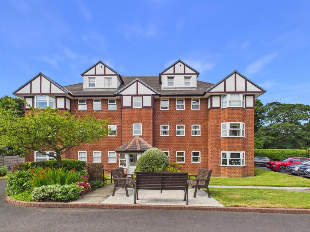 2-bed flat on St Aidans Court, Tynemouth, £195,000
