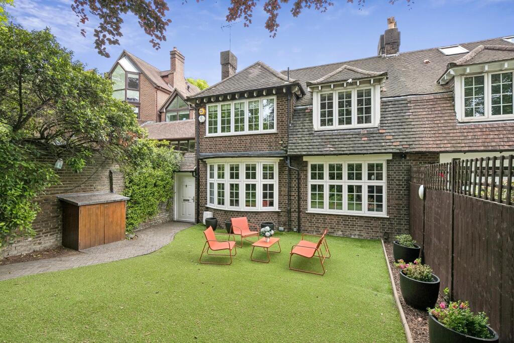 Main image of property: Fitzjohns Avenue, Hampstead, NW3