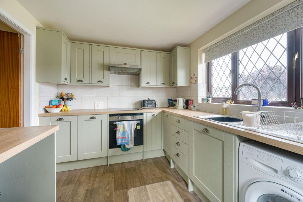 Lime Grove, Ingoldmells, PE25 photo 2