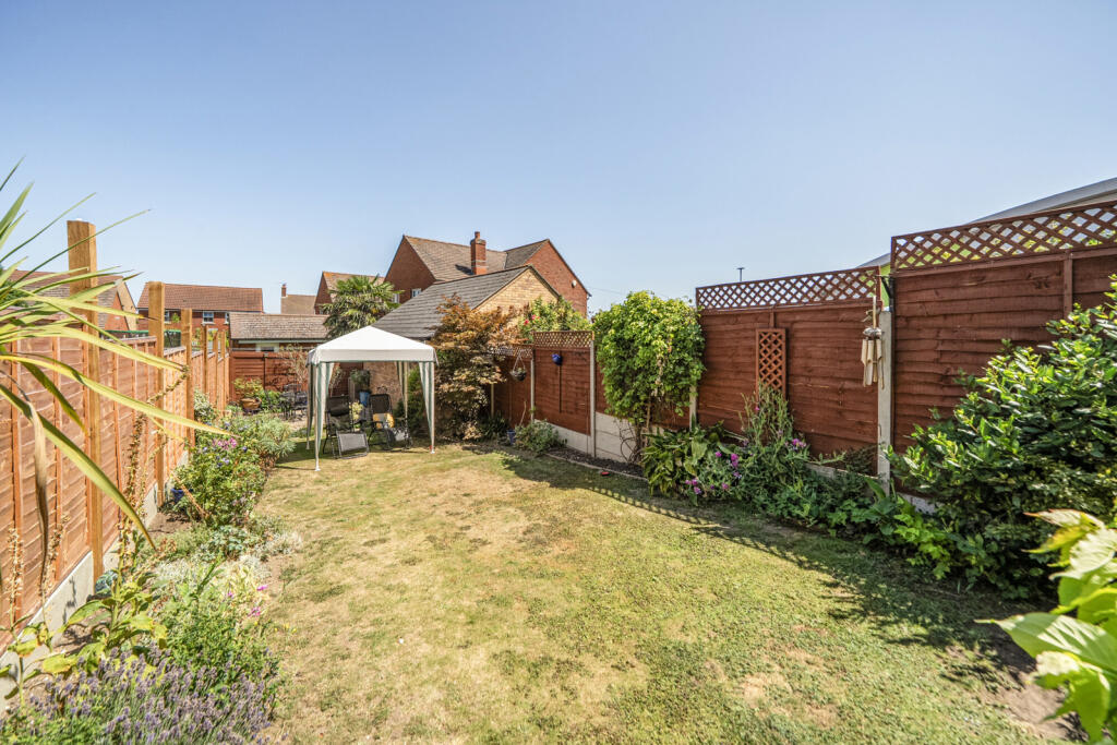 House in Gillingham, Medway - View 3