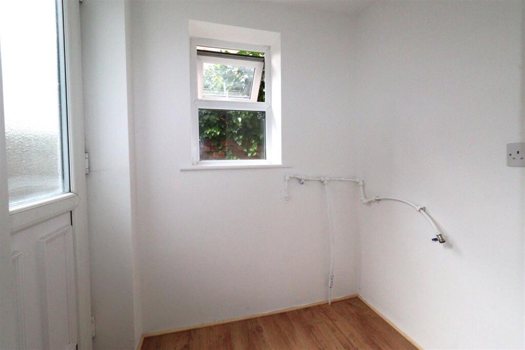 House in Macclesfield, Cheshire East - View 5