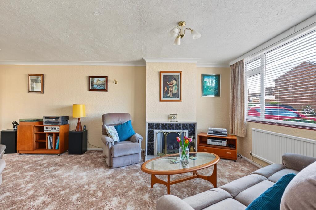 House in Gillingham, Medway - View 4