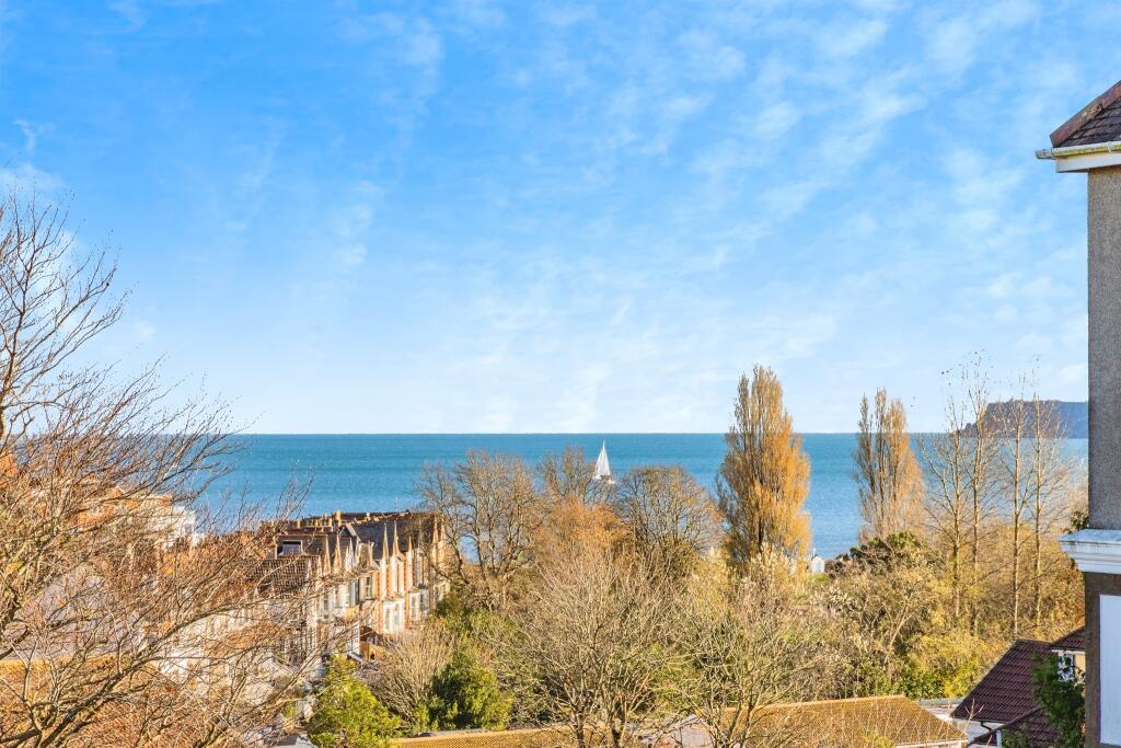 House in Torquay, Torbay - View 2