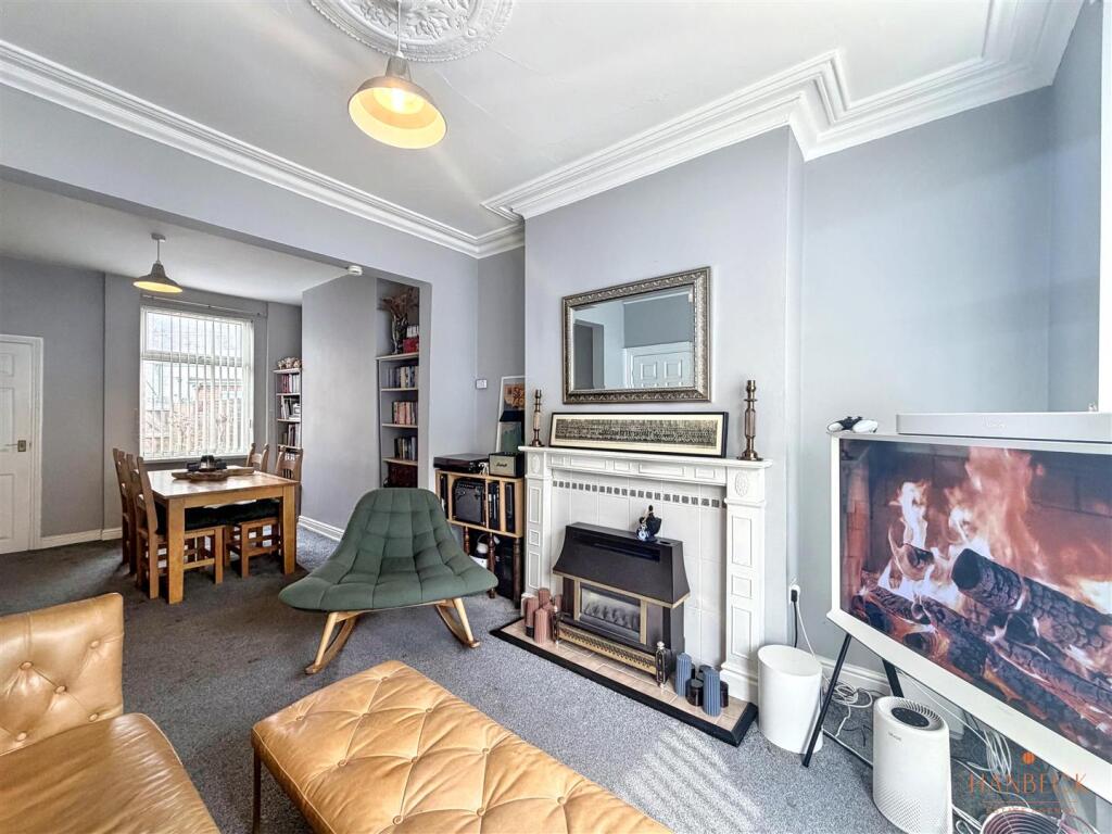 House in Hull, Kingston upon Hull - View 2
