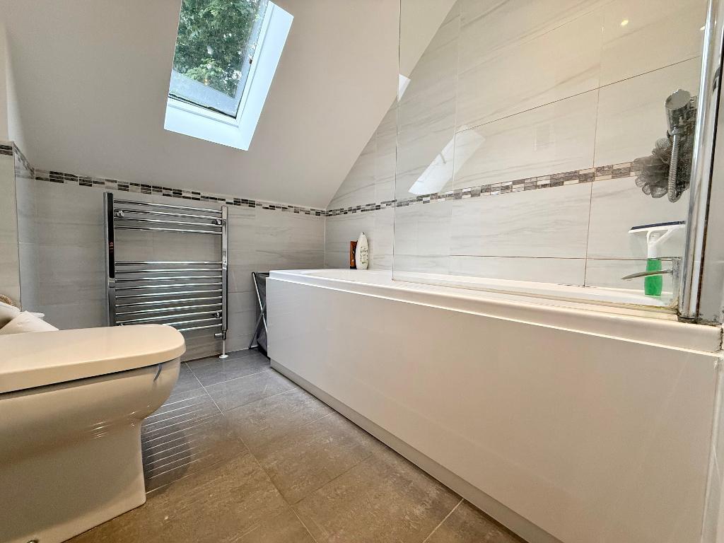 Chester Mews, Challney, Luton, Bedfordshire, LU4 9FQ photo 5