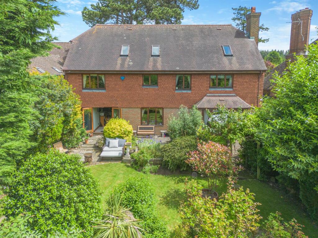 Imposing 3,000sq/ft+ Sutton Valence Residence, 000sq/ft+ Sutton Valence Residence