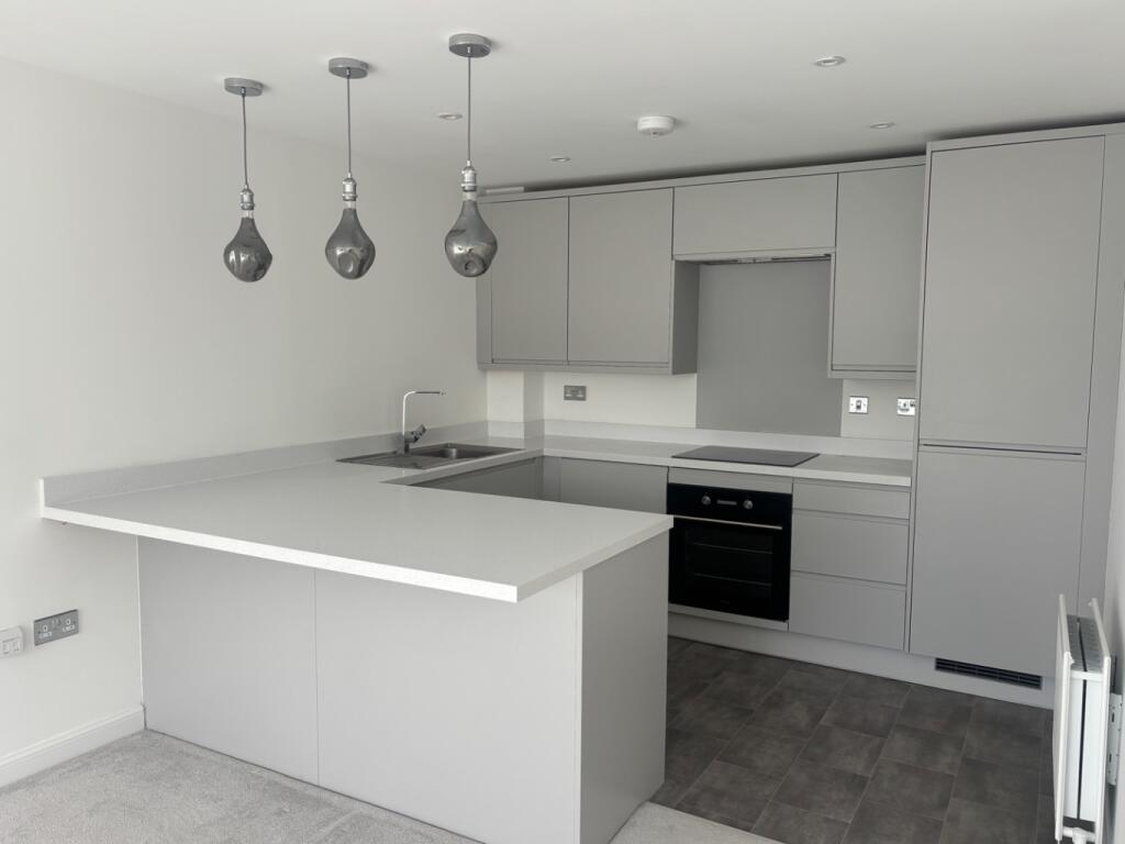 Apartment in Eastleigh, Middle Stoneham - View 3