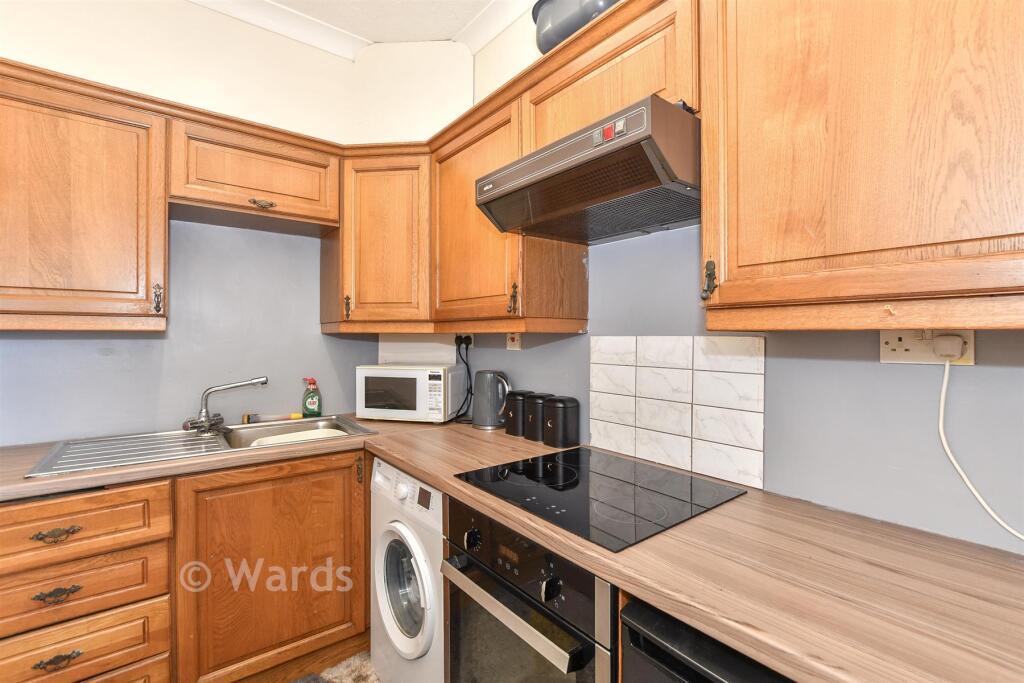 Apartment in Swale, Queenborough - View 4