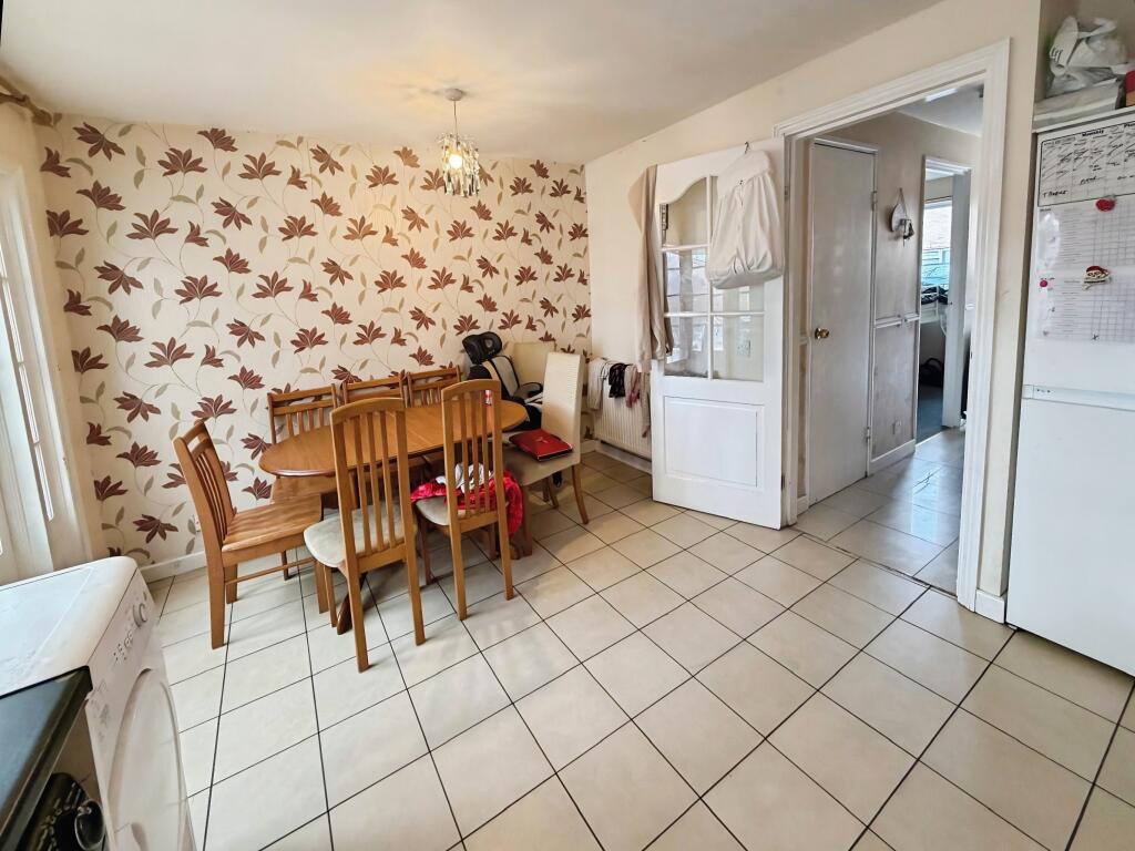 Bringhurst, Orton Goldhay, Peterborough, PE2 photo 3