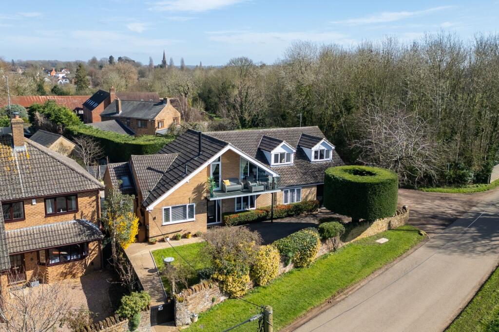 Main image of property: The Twistle, Byfield, NN11