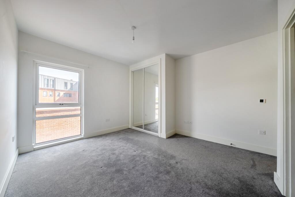 Apartment in Reading - More