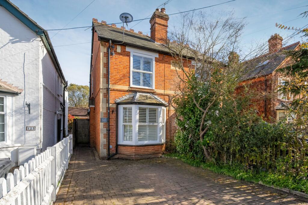 Main image of property: New Road, Ascot