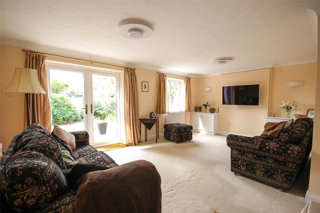 Harvey Road, Bedford, Bedfordshire, MK41 photo 2