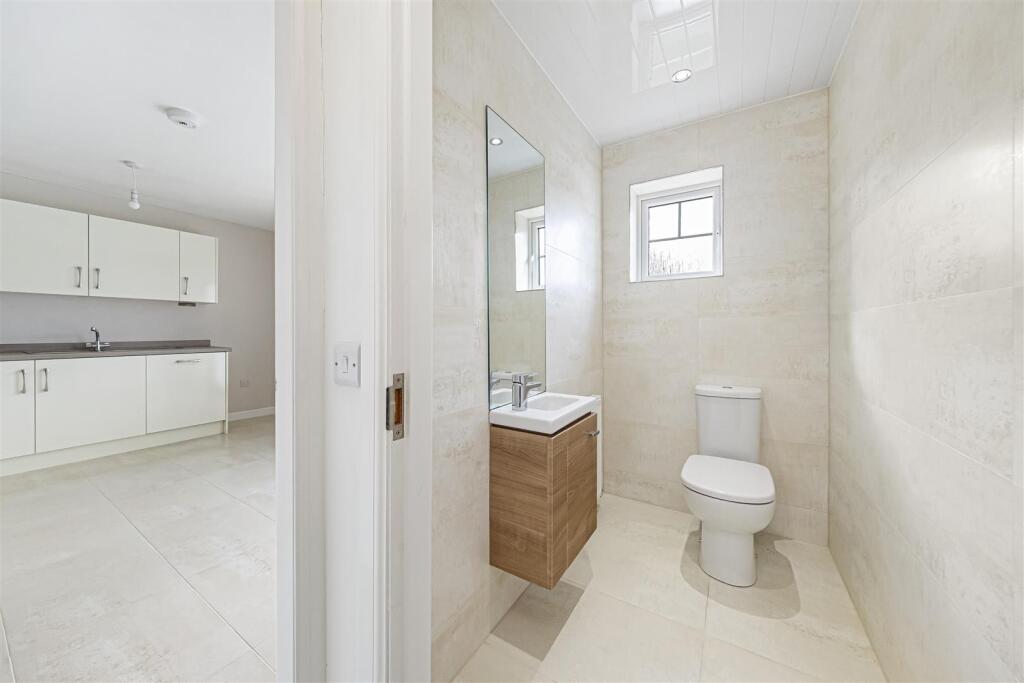 House in Kirkcaldy, Fife - More