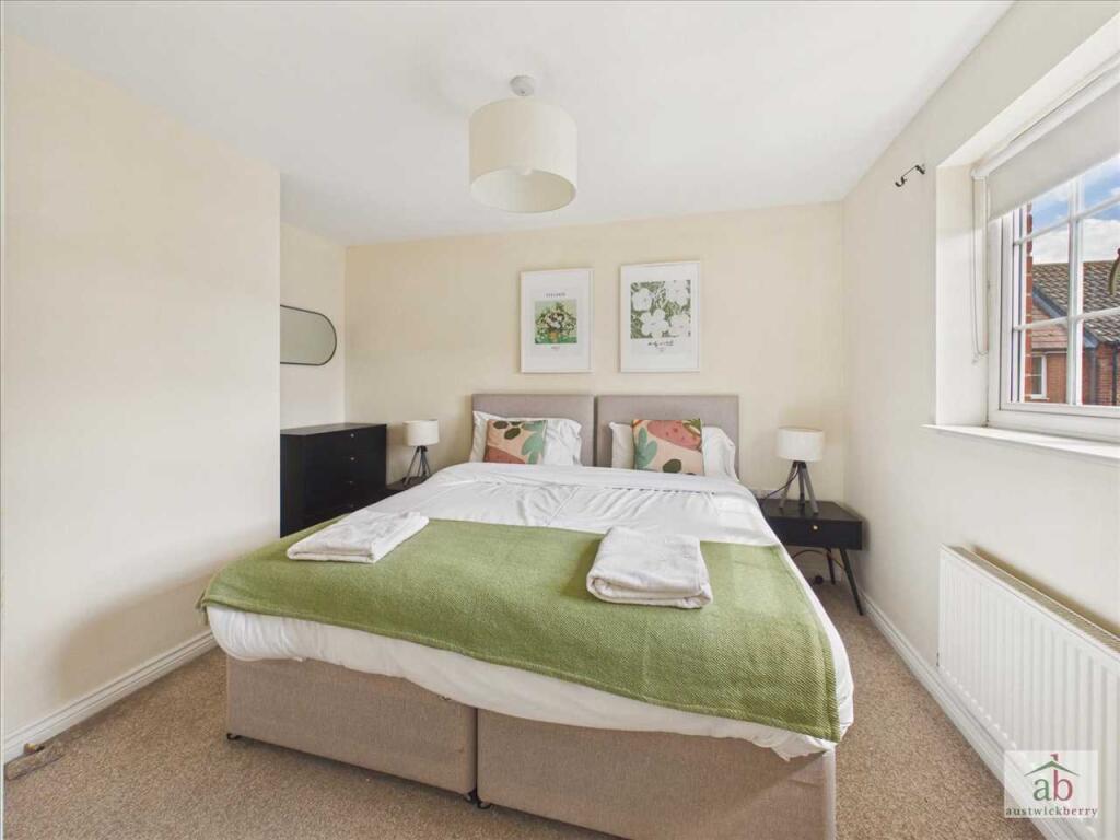 House in East Suffolk, Grange Farm, Kesgrave - View 4