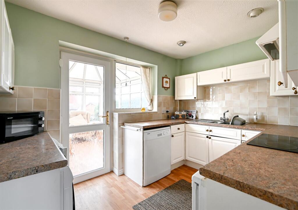 14 Fairfield, Bridgnorth, Shropshire photo 2
