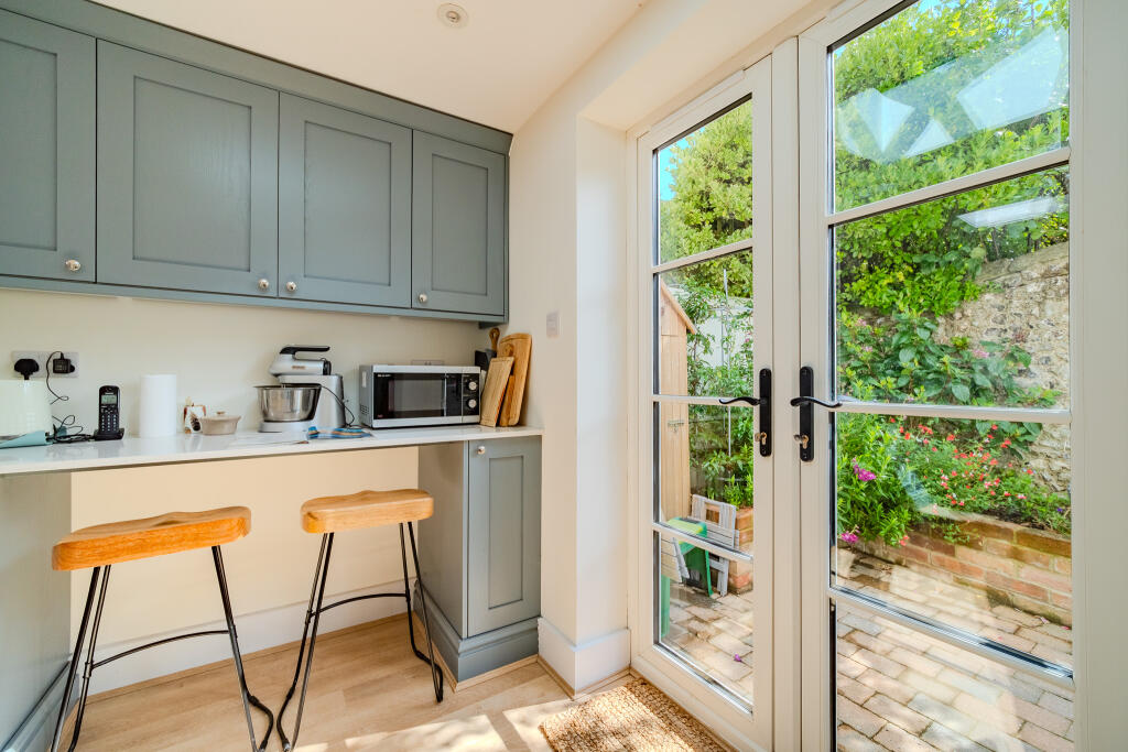 House in Brighton - View 4