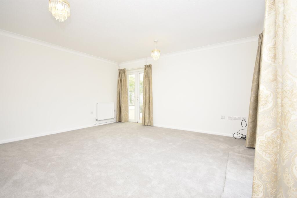 House in Thanet, Palm Bay, Northdown - More