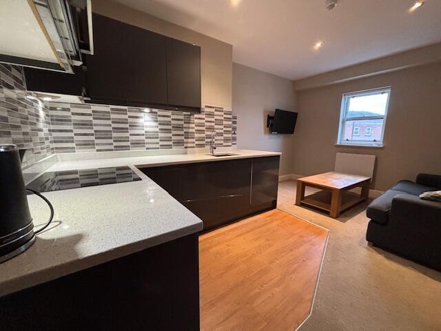 Apartment in Swindon - View 4