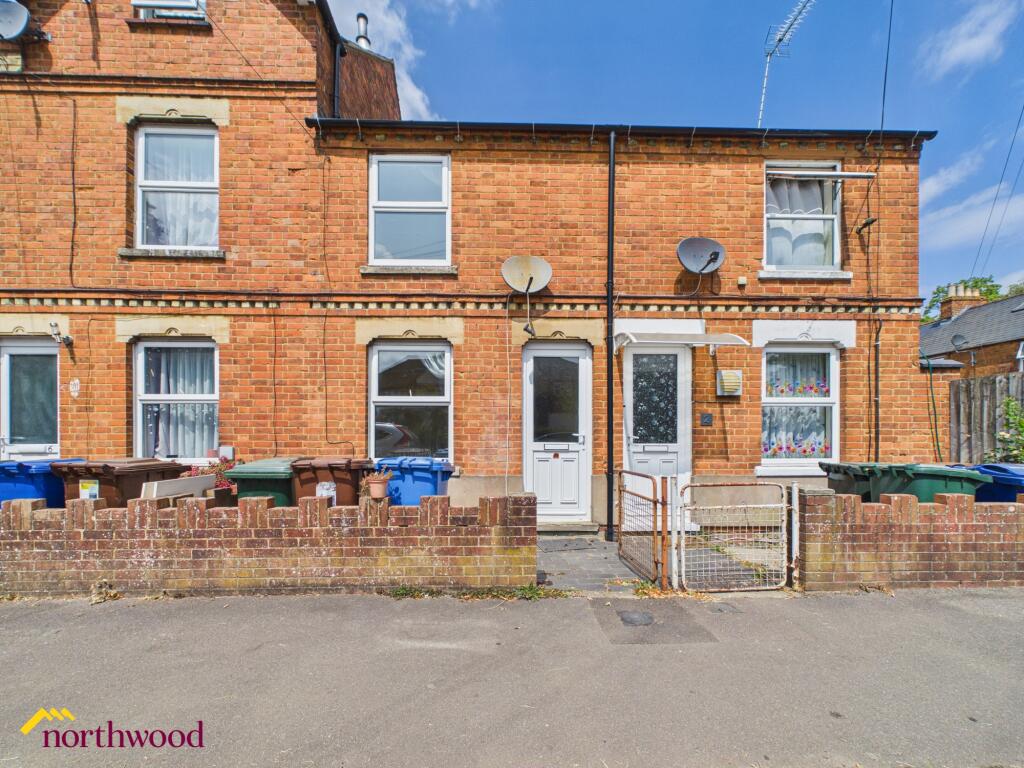 Main image of property: Avenue Road, Banbury, OX16