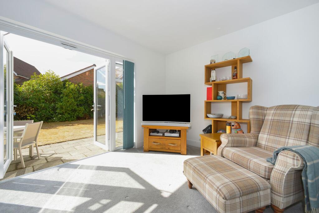 House in Waverley, Cranleigh - View 5