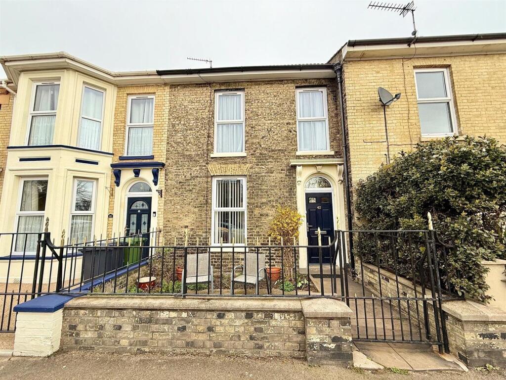 Main image of property: Queens Road, Great Yarmouth