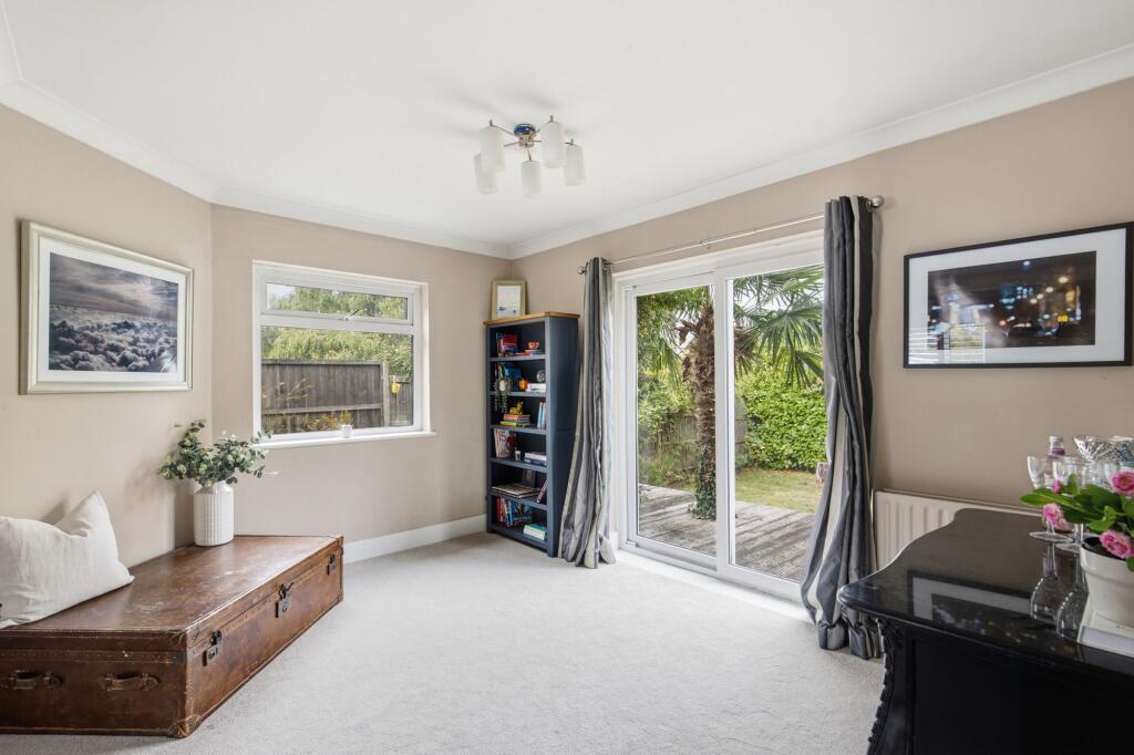 House in Tonbridge - More