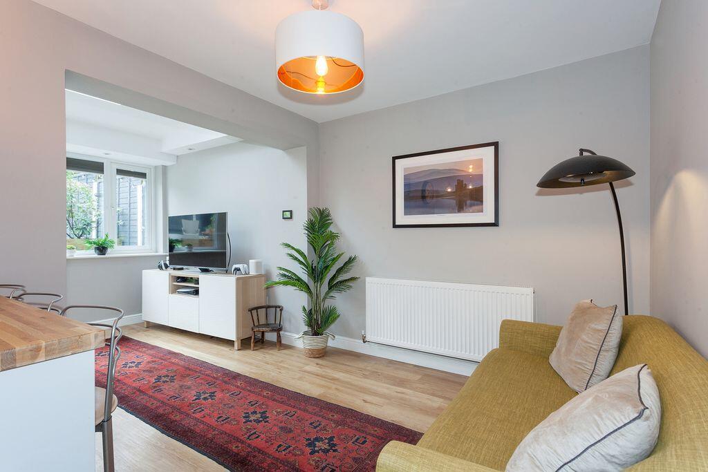 House in Congleton, West Heath - View 5