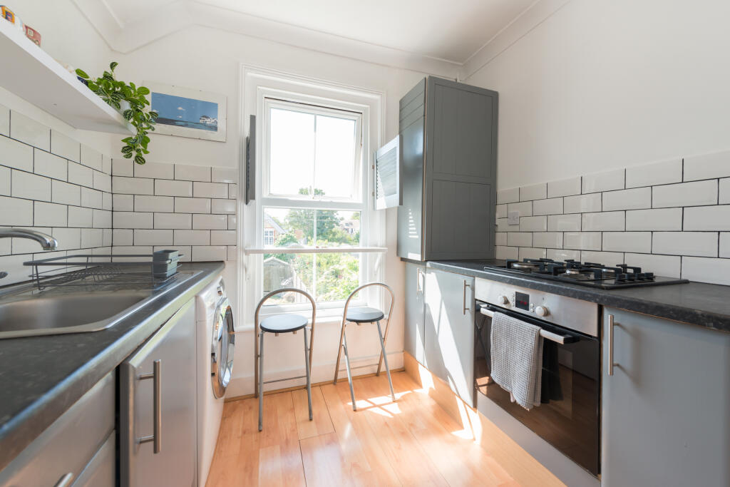 Apartment in Whitstable, Lower Island - View 5
