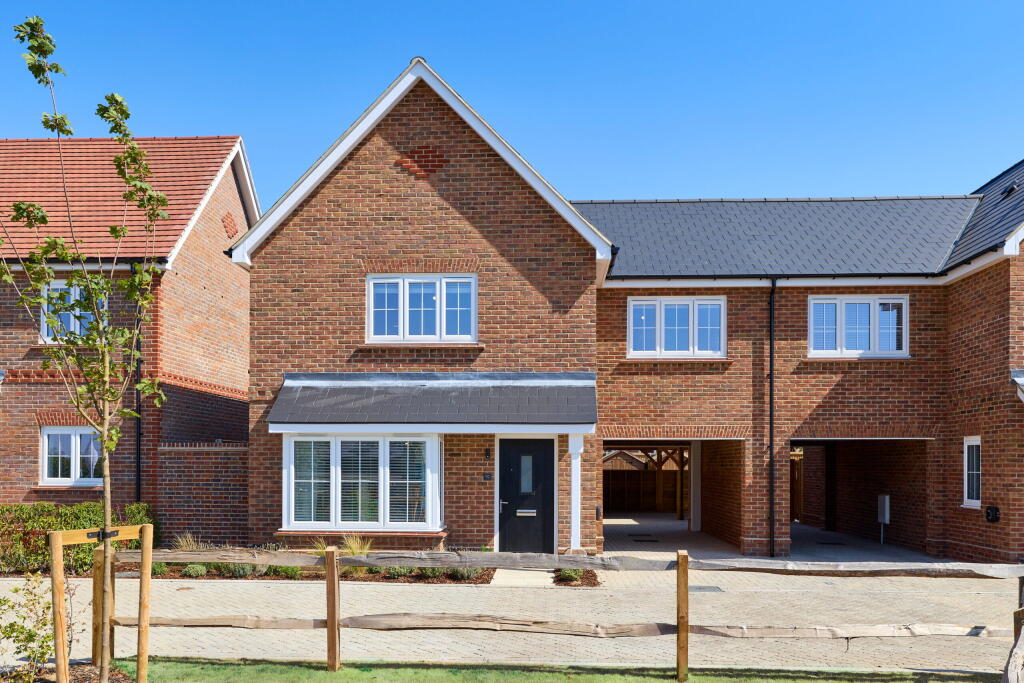 Main image of property: Hammondstreet Road,
Cheshunt,
Hertfordshire,
EN7 6PN