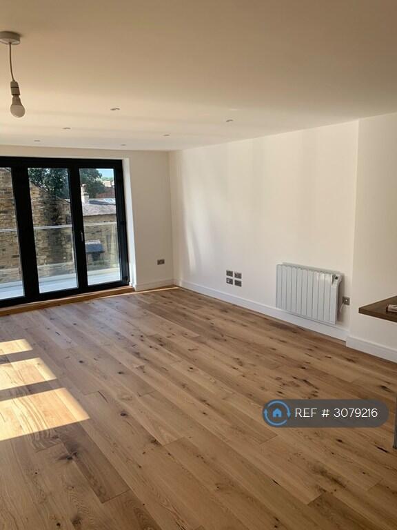 Apartment in Skipton, New Town - View 3