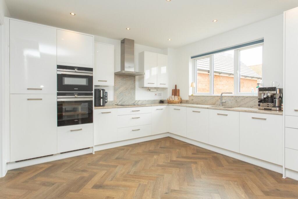 House in Canterbury, Hersden - View 2