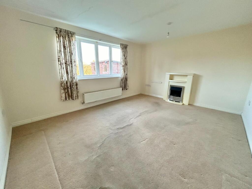 Northcote Avenue, Wythenshawe photo 2