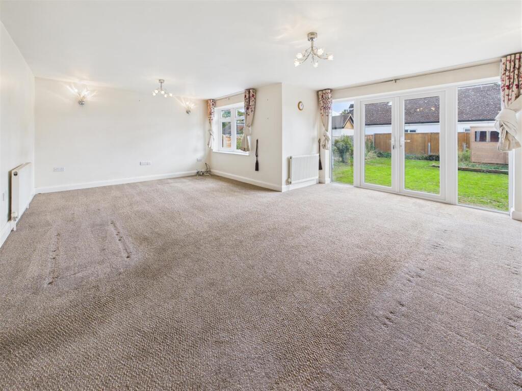 House in Twickenham - View 2
