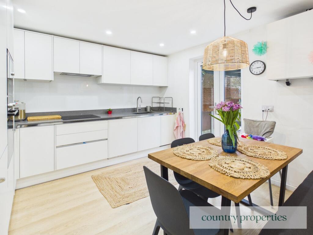 Woodhall Court, Welwyn Garden City, AL7 photo 3