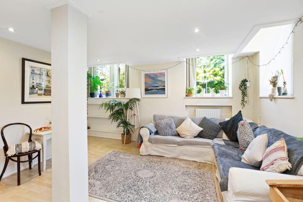 67 (flat 1), Giles Street, Leith, Edinburgh, EH6 6DD photo 2