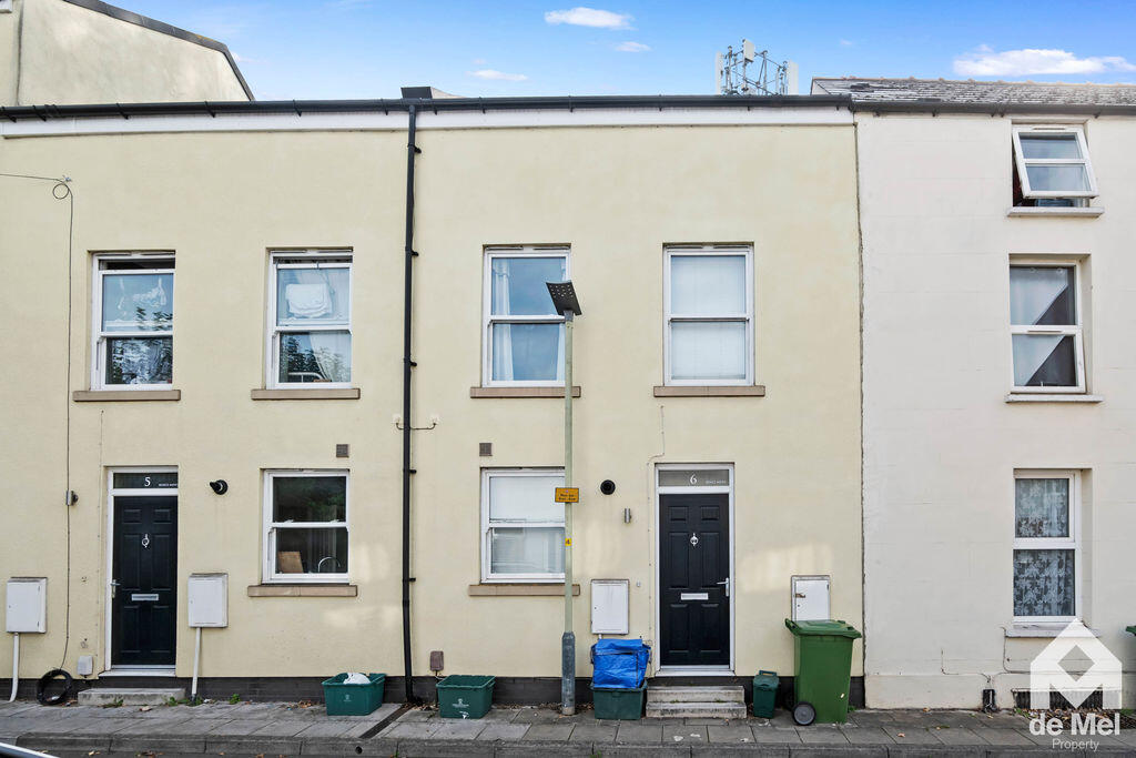 House in Cheltenham, Lower High Street, St Paul’s
