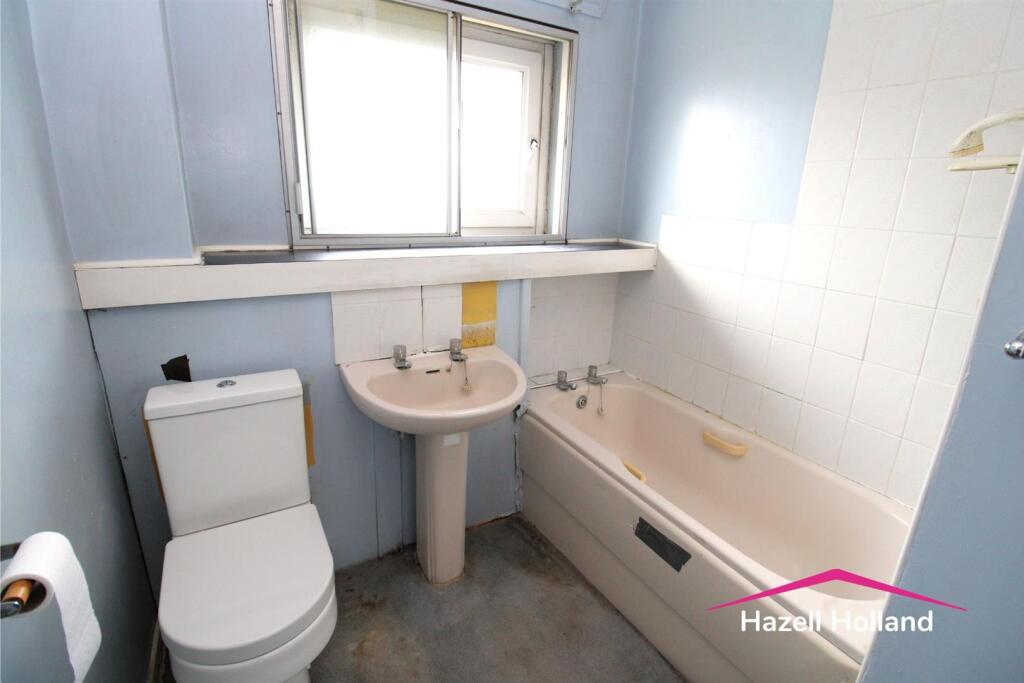 Erica Court, Swanley photo 3