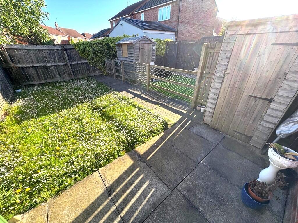 Glenbury Grove, Redcar, North Yorkshire, TS10 photo 4
