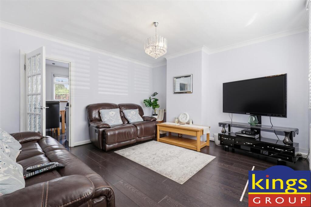 House in London - View 2