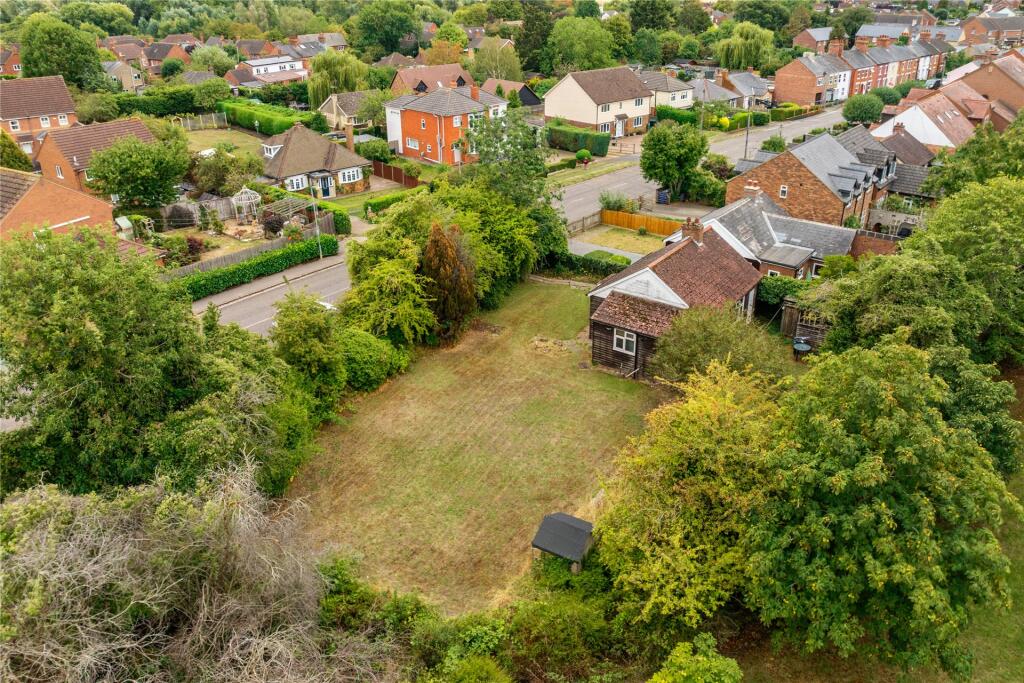 Cosgrove Road, Old Stratford, Milton Keynes, Northamptonshire, MK19 - View 4