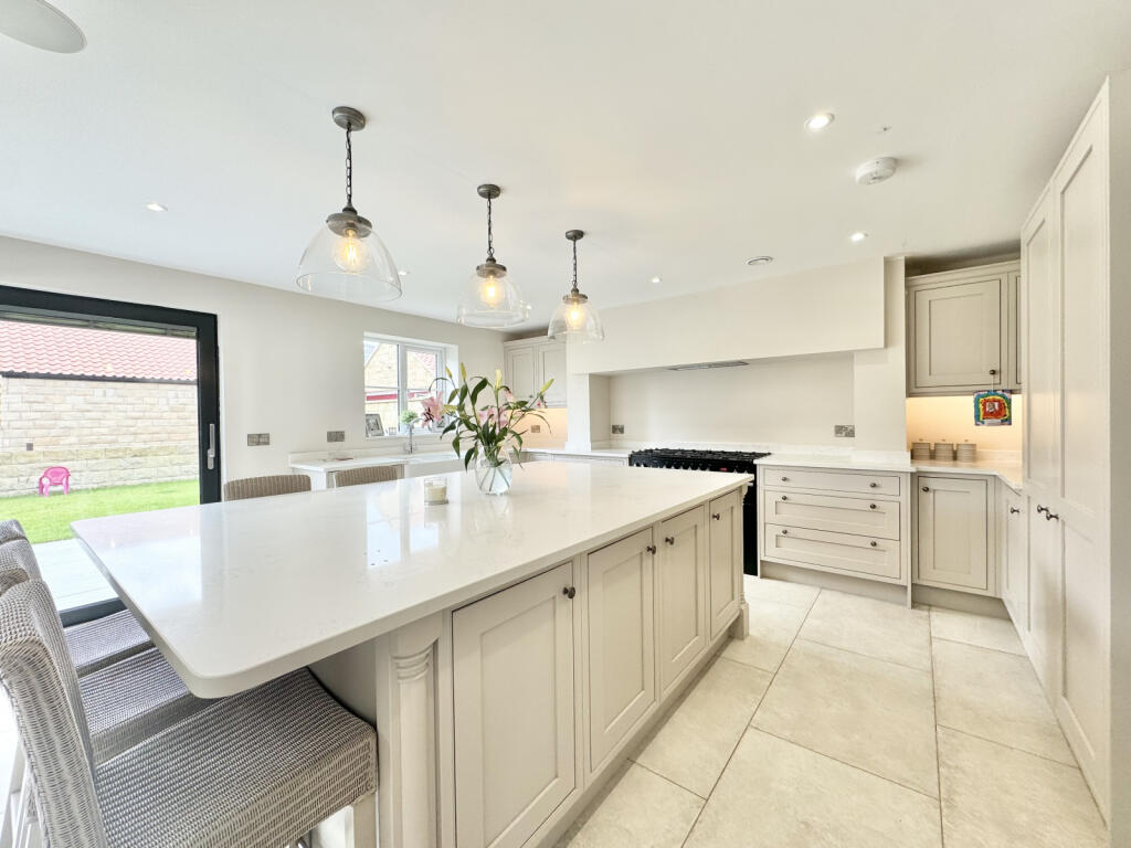 House in York, Hambleton - More
