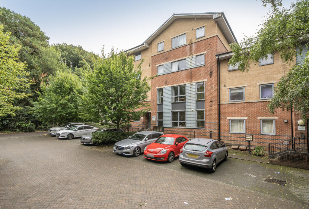 Apartment in Tunbridge Wells, High Brooms, St James - View 5