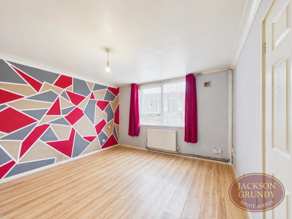 Thyme Court, Lumbertubs, NN3 8HY photo 4