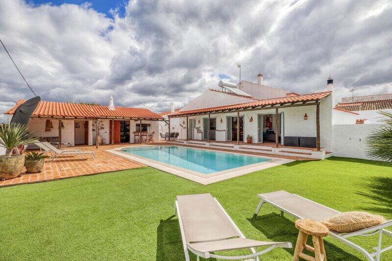 Main image of property: Silves, Algarve, Portugal