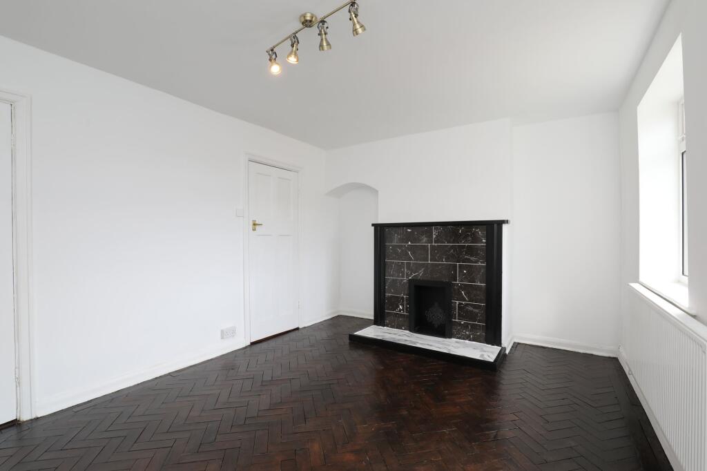 House in Newport - View 2