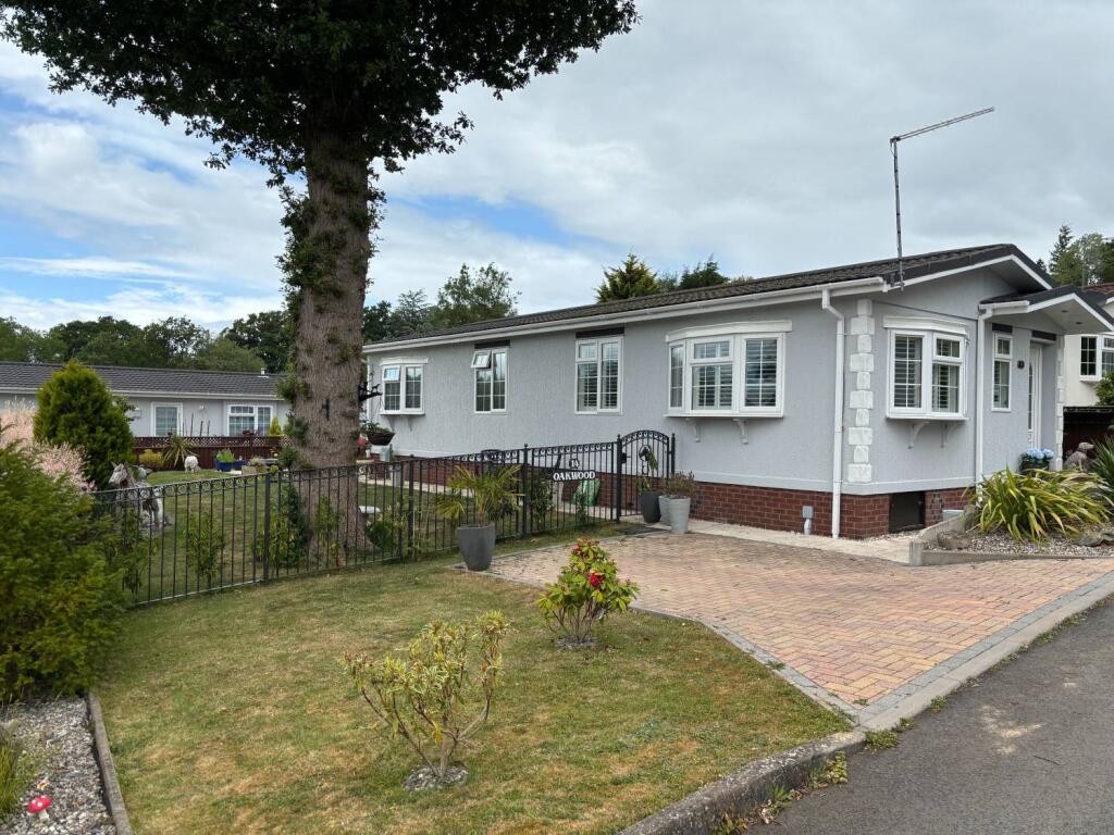 2-bed caravan on Homelands Park, High Green, Chorley, Nr Bridgnorth, WV16 6PP, £210,000