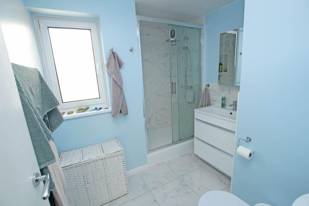 Apartment in Brighton - View 5