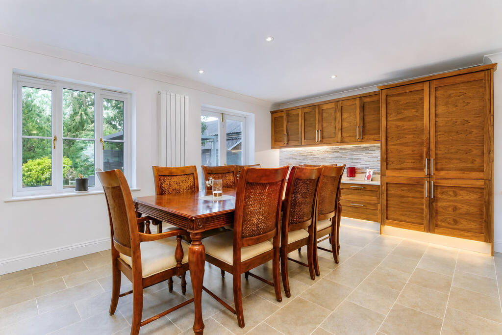 House in Peterborough - View 4